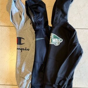 3 Sweatshirt/hoodies Lot !!